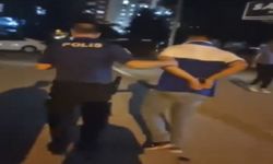 Adana'da pastaneye el bombası atıldı