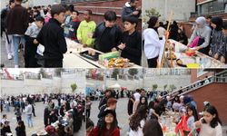 Ankara'da imam hatip öğrencileri Gazze için kermeste el ele verdi