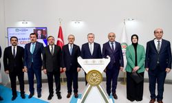 Bakan Bak'tan Malatya Büyükşehir Belediyesi'ne ziyaret