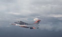 Bakan Kacır, yerli hava-hava füzelerinin test başarısını duyurdu