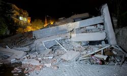 Bakan Yerlikaya: 3 bina ve 1 dükkan yıkıldı, can kaybı yok