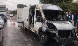 Bingöl’de seyir halindeki araç alev aldı