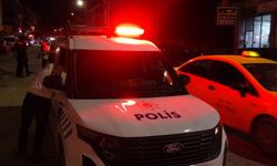 Bisikletiyle polis aracına çarpan küçük çocuk yaralandı