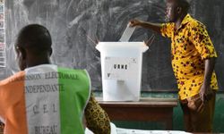 Fildişi Sahili'nde halk cumhurbaşkanı seçimi için sandık başında