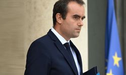 Fransa Başbakanı, 27 gün görevde kalabildi!