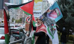 Gazze nöbeti 50. gününde ABD Büyükelçiliği önünde sürüyor