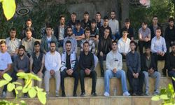 HÜDA PAR Özel Konuklu Gençlik Arenası Programı düzenledi