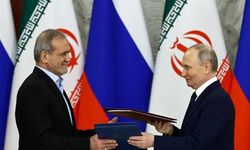 İran ile Rusya arasındaki kapsamlı ortaklık anlaşmasın yürürlüğe girdi