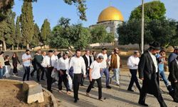 İşgalciler Mescid-i Aksa'yı hedef almaya devam ediyor