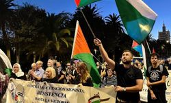 İspanya’nın Malaga kentinde Gazze ile dayanışma eylemi