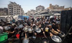 Kıtlık yaşanan Gazze'de açlıktan ölenlerin sayısı artıyor