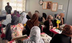 Kur'an kursu kursiyerlerine aile eğitimi ve mahremiyet bilinci eğitimi verildi