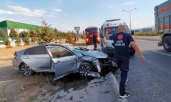 Malatya'da iki otomobil çarpıştı: 1'i ağır 2 yaralı