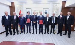 Mardin’de bir hayırsever 1 öğretmenevi ve 2 yeni okul kazandırıyor