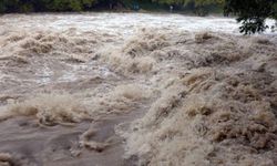 Nepal'deki heyelanlarda 14 kişi öldü, 8 kişi kayıp