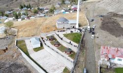 Sessizliğin tanığı: asırlık Toprakkale Camii