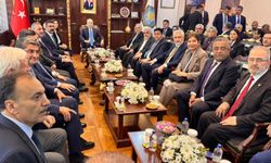 TBMM Başkanı Kurtulmuş ve komisyon üyelerinden Diyarbakır Büyükşehir Belediyesine Ziyaret