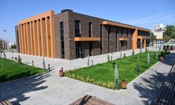 Vali Canalp: Batman, kütüphanecilikte Türkiye'ye örnek olacak