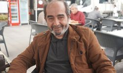 Yazar Demirbağ: Tiryakilik haline kadar kitapla yatıp kalkmamız lazım