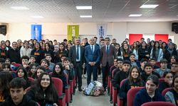 Büyükşehir Belediye Başkanı Er: Türkiye'nin geleceği gençlerle şekillenecek