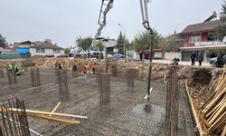 Dilek Merkez Camii'nin temeli dualarla atıldı