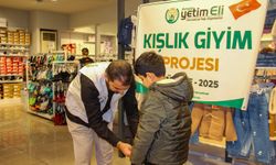 Diyarbakır'da yüzlerce yetim ve ihtiyaç sahibi çocuğa kışlık kıyafet desteği