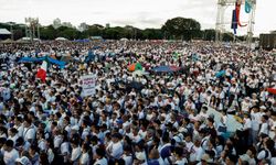 Filipinler'de yolsuzluk protestoları devam ediyor