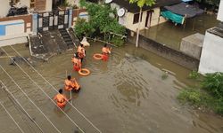 Hindistan'da yağmurla ilgili olaylarda 9 kişi öldü