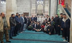 HÜDA PAR Mersin Milletvekili Dinç, Tarsus'ta sabah namazı buluşmasına katıldı