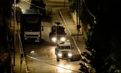 İşgal rejimi Batı Şeria’da birçok bölgeye baskın düzenledi