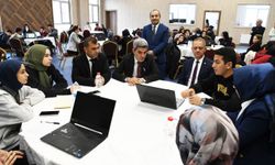 Malatya'da öğrenciler "EkoVizyon" çalıştayı ile çevreye değer katan fikirler üretti