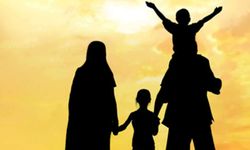 Prof. Dr. A. Ulaş:  Aile içi iletişimde en çok gözden kaçan unsurlar, doğru dinleme ve ortak tutum oluşturma eksikliğidir