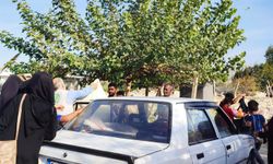 Umut Kervanı Tarsus'ta giyim yardımında bulundu