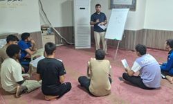 Üniversite öğrencileri Kur'an-ı Kerim öğreniyor