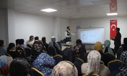 YEŞİLAY, vatandaşları bağımlılıkla mücadele konusunda bilgilendiriyor