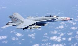 ABD savaş uçakları Venezuela sınırında görüldü