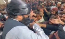 Afganistan İçişleri Bakanı tebdil-i kıyafetle denetime çıktı, halkın yoğun ilgisiyle karşılaştı