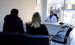 Aile terapisiyle dağılmak üzere olan aileler yeniden kuruluyor!