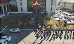 Bitlis merkezli operasyonda gözaltına alınan 62 şüpheliden 46’sı tutuklandı
