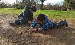 Çocuklar mikroplarla doğal yollarla tanışmalı!