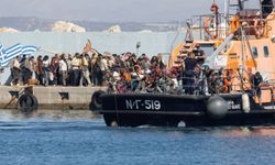 Gavdos Adası açıklarında 545 düzensiz göçmen kurtarıldı