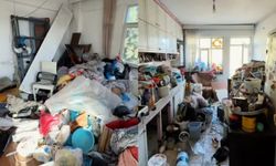 Karabük’te çöplerle dolu evden 10 kamyon atık çıkarıldı
