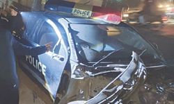 Pakistan'da polis aracı trenle çarpıştı: 2 ölü 3 yaralı