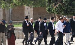 Siyonistler, Mescid-i Aksa avlusuna geniş çaplı baskınlar düzenledi