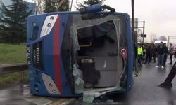 Cezaevi nakil aracı devrildi: 19 yaralı