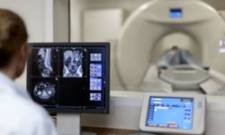 Prof. Dr. Yıldırım: Rahim ağzı kanseri erken tanı, tarama ve aşılama ile büyük oranda önlenebilen bir kanser türüdür