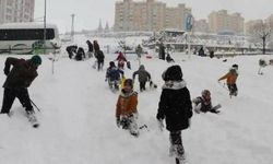 Ardahan’da kar yağışı nedeniyle eğitime 1 gün ara verildi