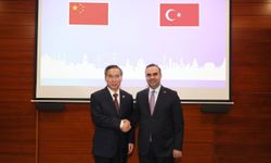 Bakan Kaçır CCPIT Başkanı Ren Hongbin ile bir araya geldi