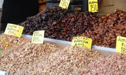 Bayram öncesi kuruyemiş satışları gramaja düştü: 'Çerez parası' lafı, tarihe karıştı!