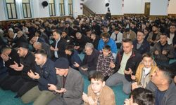 Siirt'te bayram namazı eda edildi